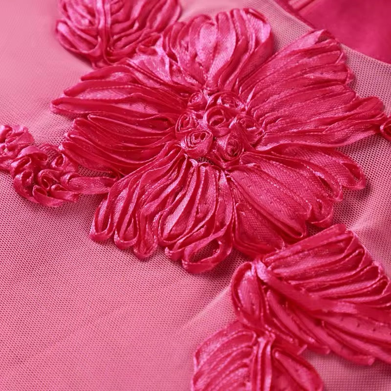 Bárbara | Vestido largo con apliques florales y malla