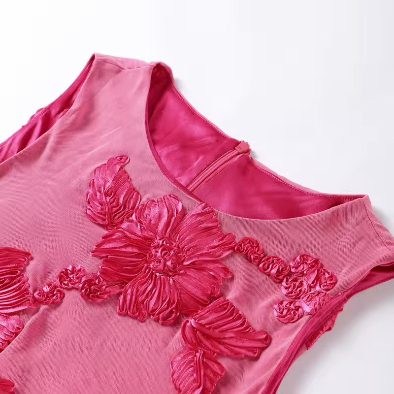 Bárbara | Vestido largo con apliques florales y malla