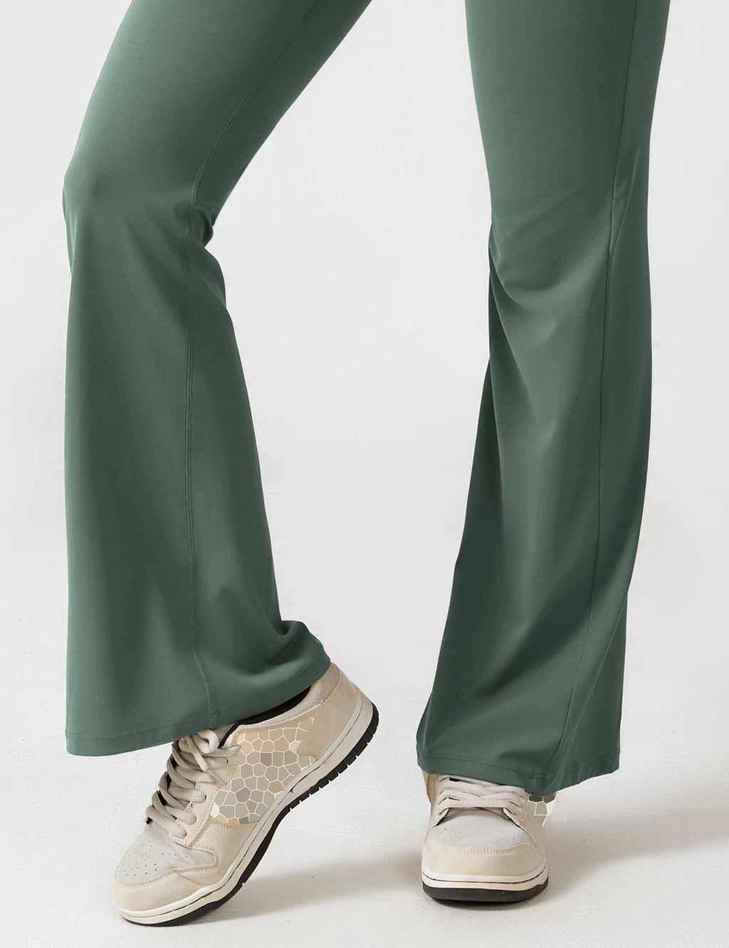 ORNE | Mono Acampanado Con Espalda En V