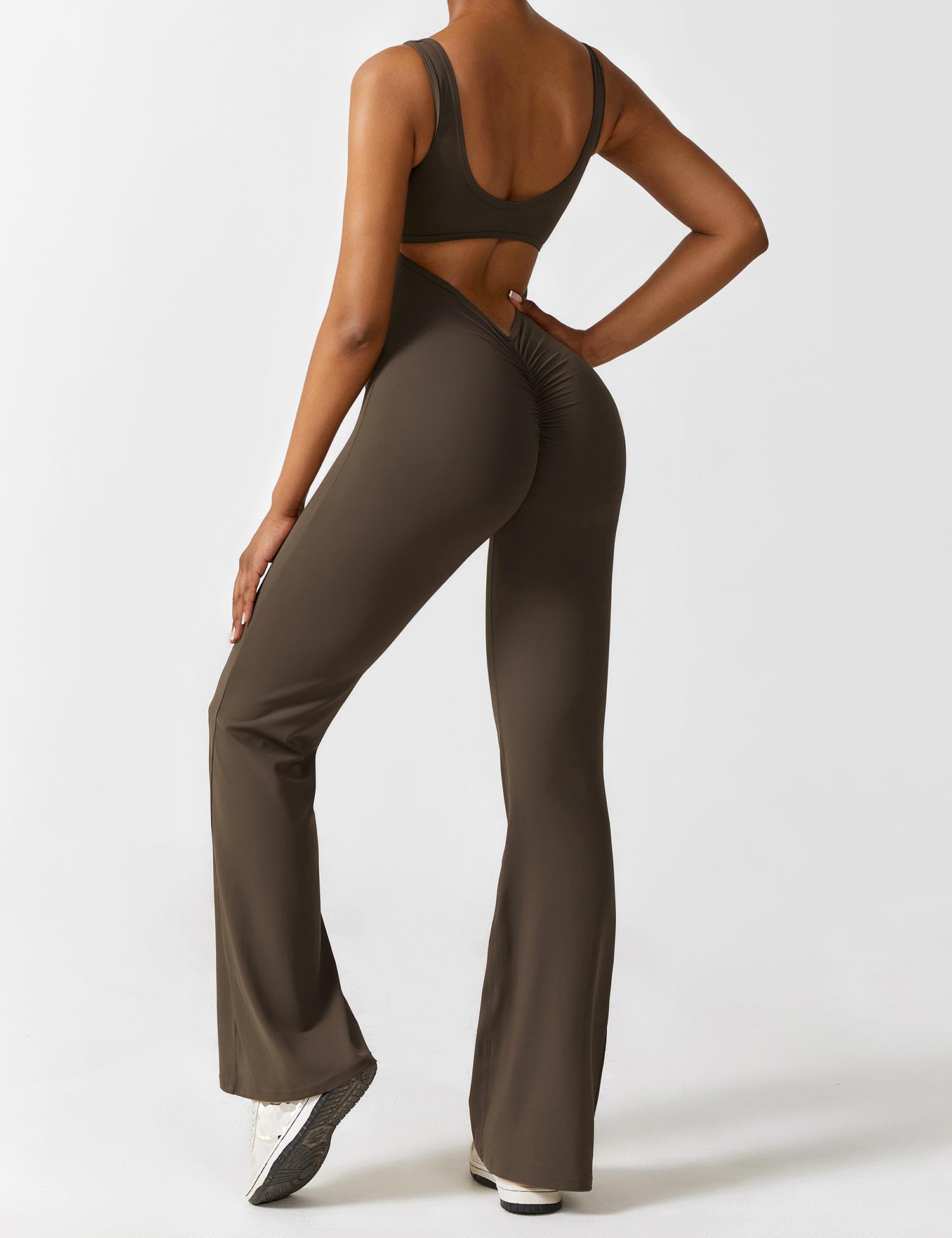 ORNE | Mono Acampanado Con Espalda En V